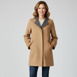Johnston & Murphy Women's Camel Colored Coat Size Small